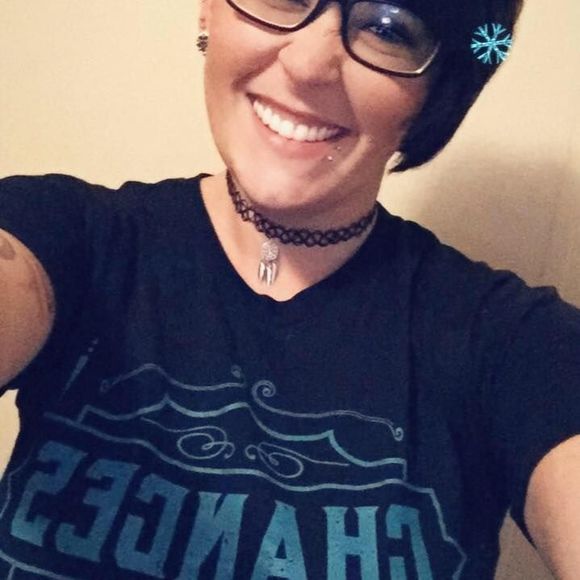 Meet your Posher, Shelby - Picture 1 of 1